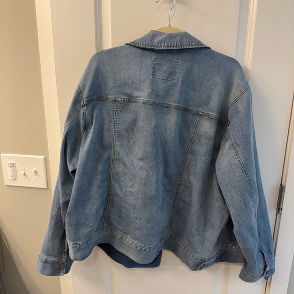 Market and Spruce Denim Jacket - Picture 2 of 3